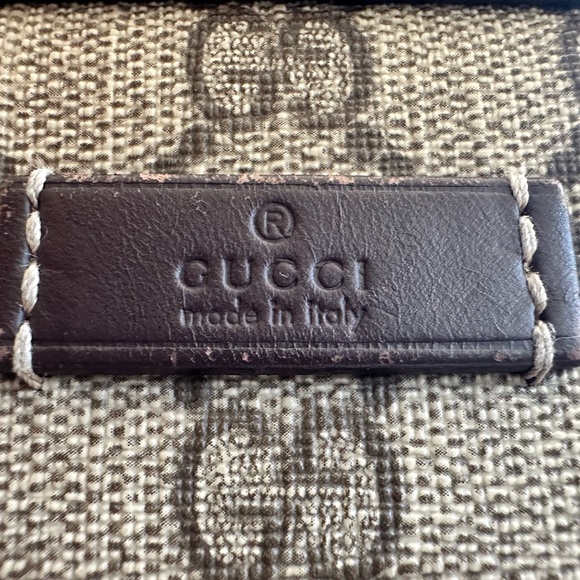 100% Authentic Gucci Front Zip Messenger Bag - Picture 5 of 10